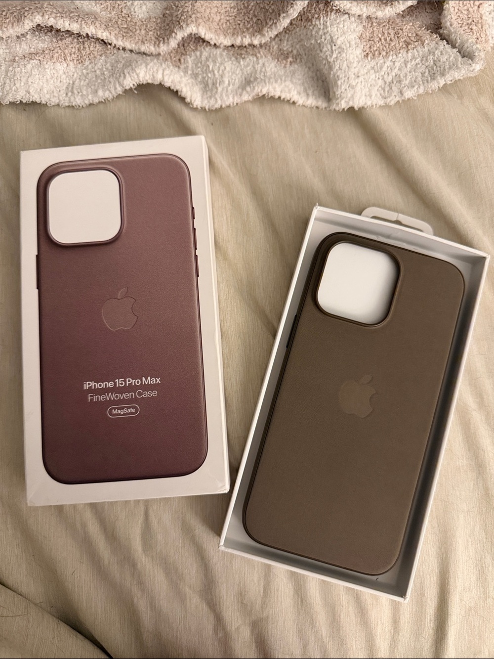 Apple FineWoven iPhone 15 Pro Max Case - taupe